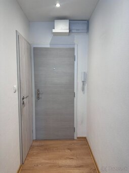 Prenájom - 1 izbový byt Chrenová, pri rieke, blízko centra - 8