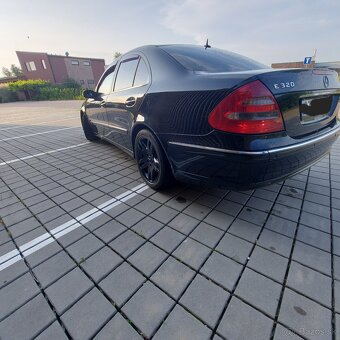 Mercedes E 320CDI 150 kw Avantqarde - 8