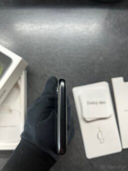 iPhone SE 2020 – 64 GB, čierny, vo výbornom stave - 8