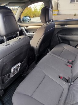 Predám Kia Sorento XM 2.2 CRDI 4x4 7 miestne - 8