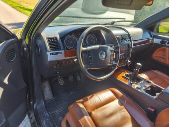 VW Touareg 3.0 TDI - 8