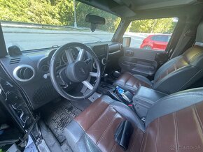 Jeep wrangler Sahara - 8