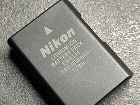 Predám veci pre digitálnu zrkadlovku DSLR Nikon D5200 - 8