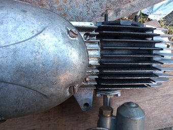 predám motor na Jawa 555 - 8