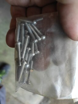 Predam skrutky - 8