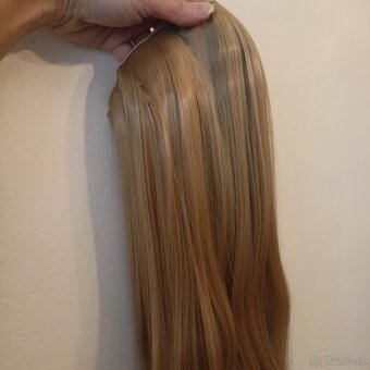 Kvalitné príčesky ,, svetlo plava ,, 60cm - 8