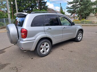 Toyota rav4 2.0 D-4D 85kw - 8