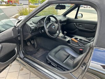 Bmw z 3.0i facelift manual - 8