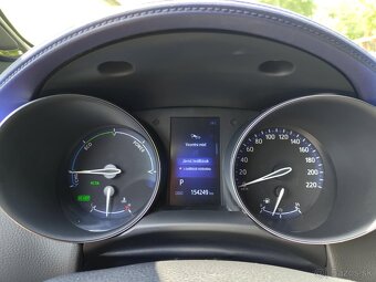 Toyota C-HR 1.8 Hybrid Dynamic E-CVT FWD, sezonné prezutie - 8
