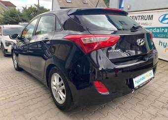 Hyundai i30 1.6-NÍZKÉ KM-FACELIFT - 8