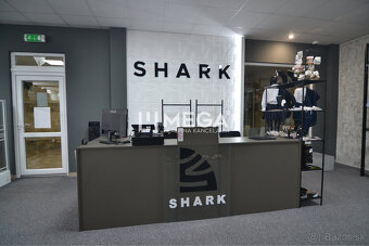 ODSTÚPENIE prevádzky - štýlový obchod s oblečením - mesto Hu - 8