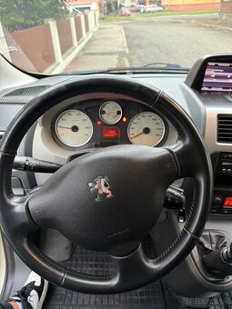 Peugeot Expert Tepee Diesel 2,0 - 8