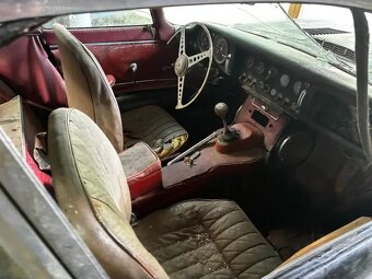 Jaguar E-Type xke 4.2 Coupe Manual - 8