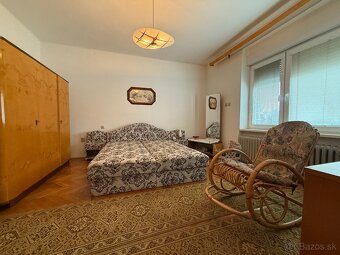 PREDAJ - RODINNÝ DOM - ZLATÉ MORAVCE - 8