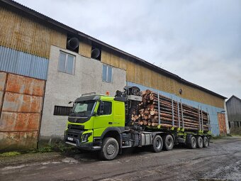 Lesovoz VOLVO 6X6 - 8