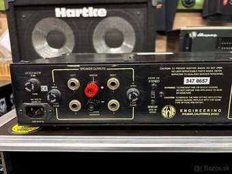 SWR SM-400S Profi bass Amp s 2U rackom - 8