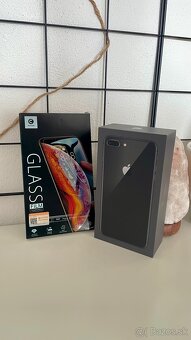 Apple Iphone 8 Plus - 8