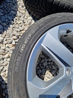 5x112 R17 orig. ŠKODA + 225/45 R17 zimné (Nokian) - 8