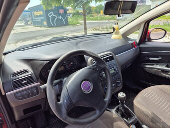 Fiat Punto Grande 1.2 - 8