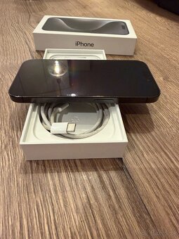 Predám iPhone 15 Pro, 256 GB, vo výbornom stave, so všetkým - 8