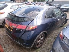 Honda Civic 8gen (FN,FK) 06-11 ufo náhradné diely - 8