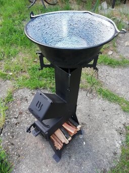 Prenosny zahradny gril Rocket Smart - 8