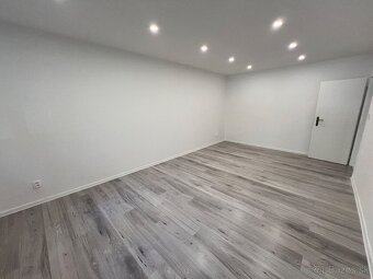 Na predaj 4 izbový byt, kompletná rekonštrukcia, Nové Zámky - 8