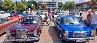 Mercedes W 114 - 8
