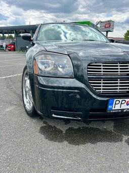 Dodge Magnum - 8