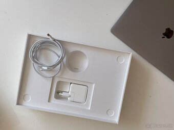 MacBook Air 13" 2019 / 1 rok záruka / - 8