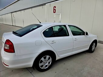 Octavia Elegance 1.9 TDI 77KW - 8