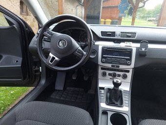Volkswagen Passat  sedan 1.6 TDI BlueMotion - 8
