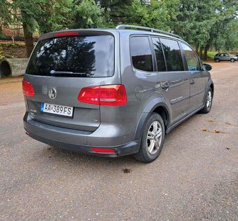 VW Touran Cross 1.6 TDI - 8