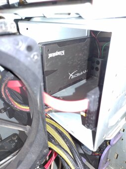 Starý retro Msi PC - 8