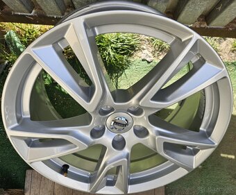 Nové, originálne disky VOLVO - 5x108 R18 - 8