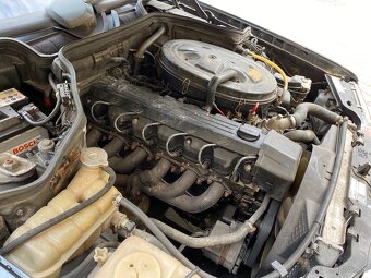 Mercedes Benz - 8