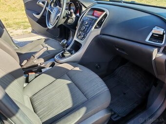 Opel Astra J 1.7 CDTI - 8
