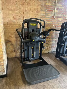 Technogym Selection 2 - 15 strojů - 8