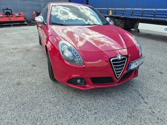 Alfa Romeo Giulieta 1,4T - 8