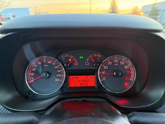 Fiat Grande Punto - 8