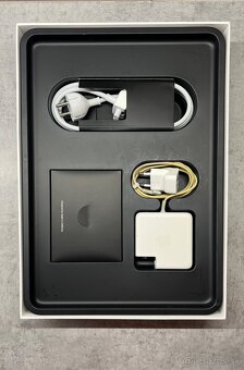 MACBOOK PRO 15” 1TB SSD - 8