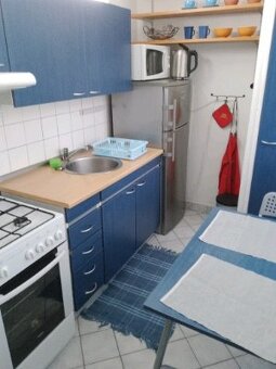 1- IZB zariadený byt pri OC TESCO HRON, Latorická - 8