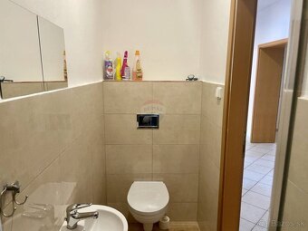 REMAX ponúka dlhodobé ubytovanie a prenájom v 5 izb. apartmá - 8