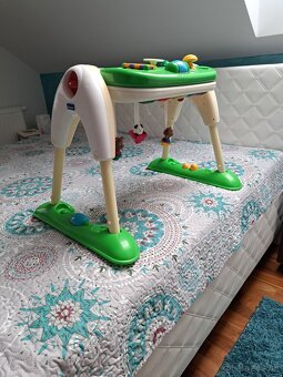 Predám detskú hrazdičku / hrací stolík Chicco - 8
