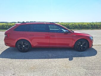 Škoda Superb Combi Sportline 2.0 Tdi M6 - 8