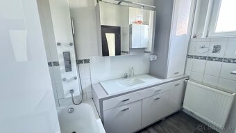 Luxusný 3 izbový 120m2 tehlový byt v centre - 8