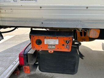 MAN TGL 12.220 4x2 s hydraulickým čelom - 8
