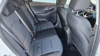 Hyundai i30 1.6 CRDi 30 JAHRE EDITION - 8