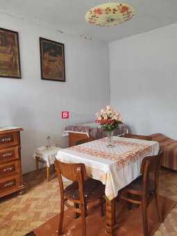 NOVINKA Historický rodinný dom na polosamote,pozemok 3930 m - 8