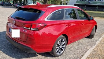 Hyundai i30 kombi 1.4 T-GDi Style (72000km), manuál - 8